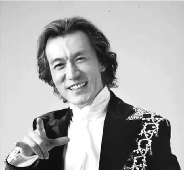 �������ⲻ�Ƿֱ��Ǿ���