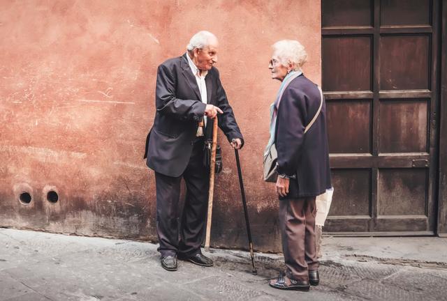 ��Ϧ��Լ������sweet talk��ָ�������������sweet word�أ�