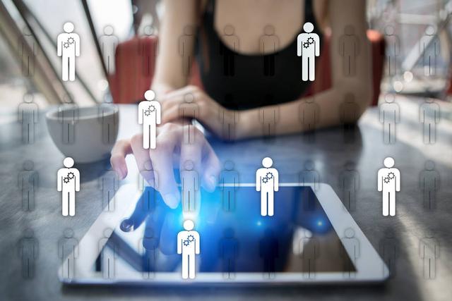 һ���ɹ�����Ⱥ��Ӫ�ߣ���Ҫ�߱�ʲô������̬�͸���أ������٣�