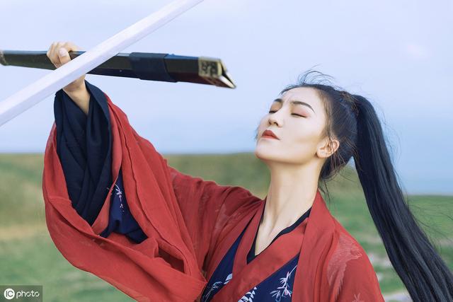 һ���ɹ�����Ⱥ��Ӫ�ߣ���Ҫ�߱�ʲô������̬�͸���أ������٣�