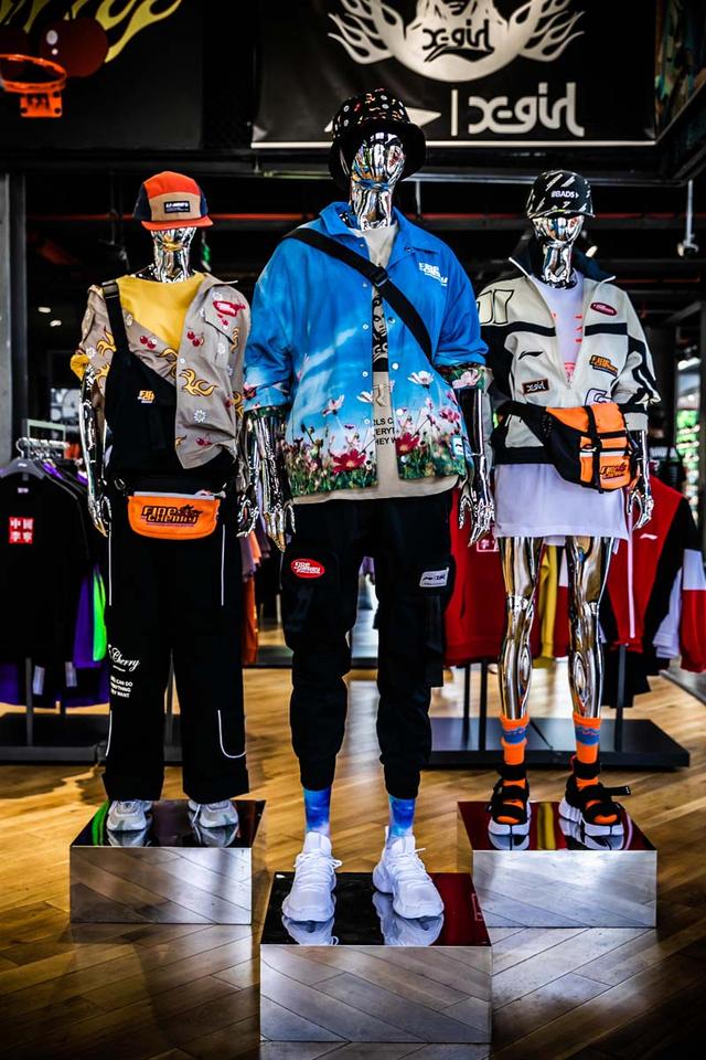 ������ͷ���������������������������������ϵ�У�