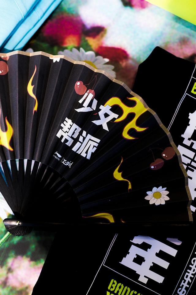 ������ͷ���������������������������������ϵ�У�