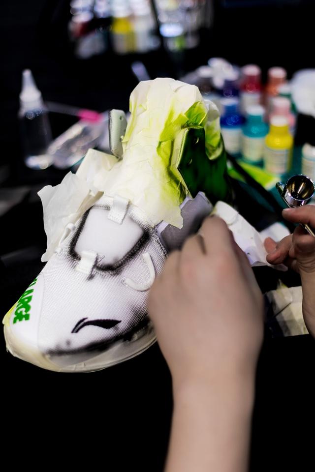 ������ͷ���������������������������������ϵ�У�