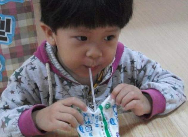 ��ţ�̾��ܳ��ߣ��������Ӻ��⼸��ţ�̣����ӷ���Խ��Խ��