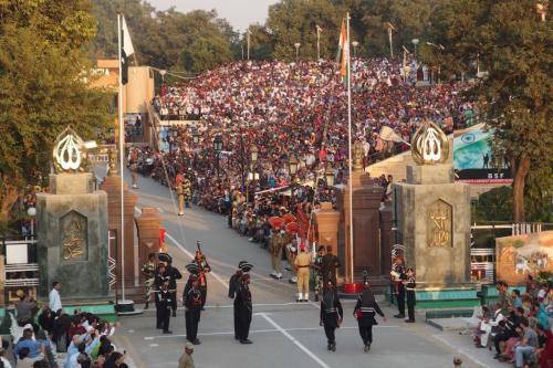 �а͹�ϵΪʲô��ô�ã�˫�����ڶԷ�Σ��ʱ�������Ԯ��