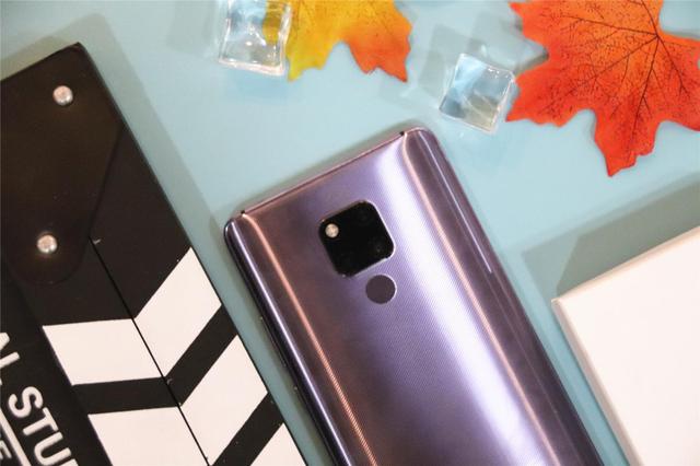 ��ΪMate20X����Ļ�����۾�������ϲ����������������ֻ���