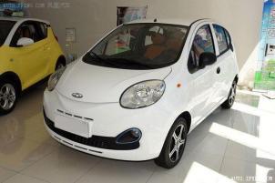 ����E3������������