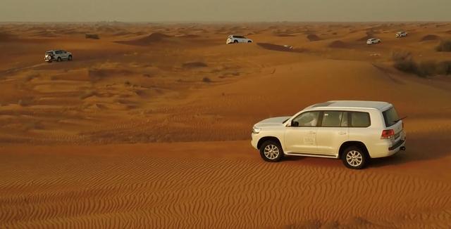 �ϰݵ�����һ�������ĳ��У�����˵�и���������