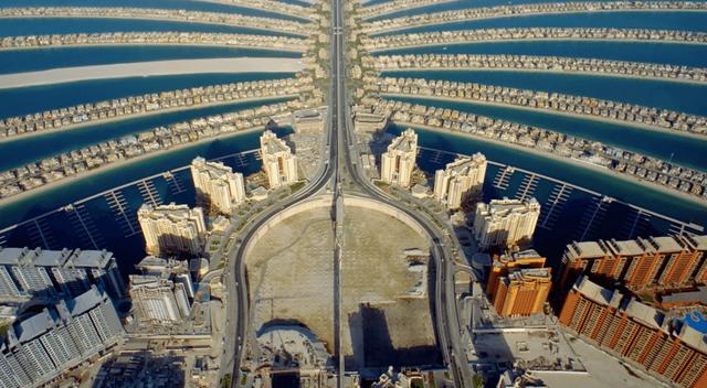 �ϰݵ�����һ�������ĳ��У�����˵�и���������