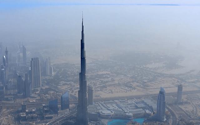 �ϰݵ�����һ�������ĳ��У�����˵�и���������