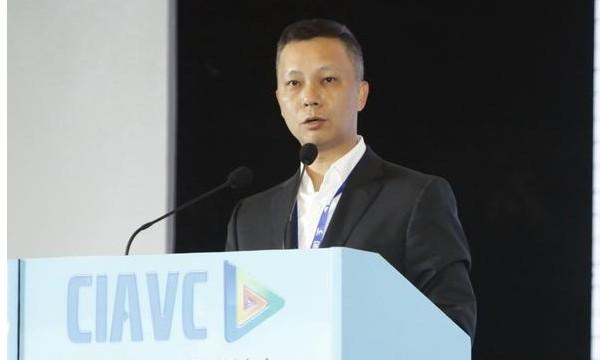 ½�����������Ƶĵ�һ�Ρ��Ӱ��ˡ����˳ơ��Ȼ�ӳ���