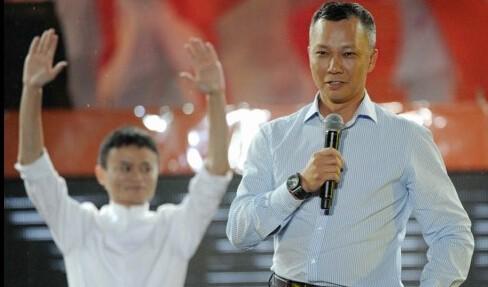 ½�����������Ƶĵ�һ�Ρ��Ӱ��ˡ����˳ơ��Ȼ�ӳ���