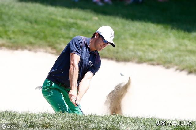 ͼ�Ľ�˵����ɫ������ʲô��ɫ���£�