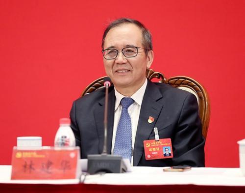 �廪��ѧ�ͱ�����ѧУ������ʲô����˵���ܶ��˶���һ��������