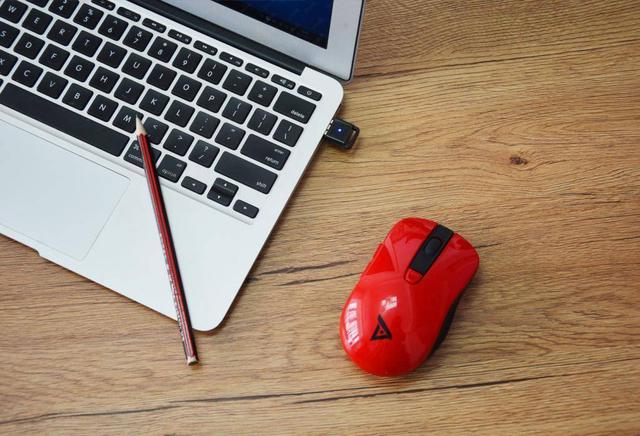 ���߱�������������࣬�����������������ײ����