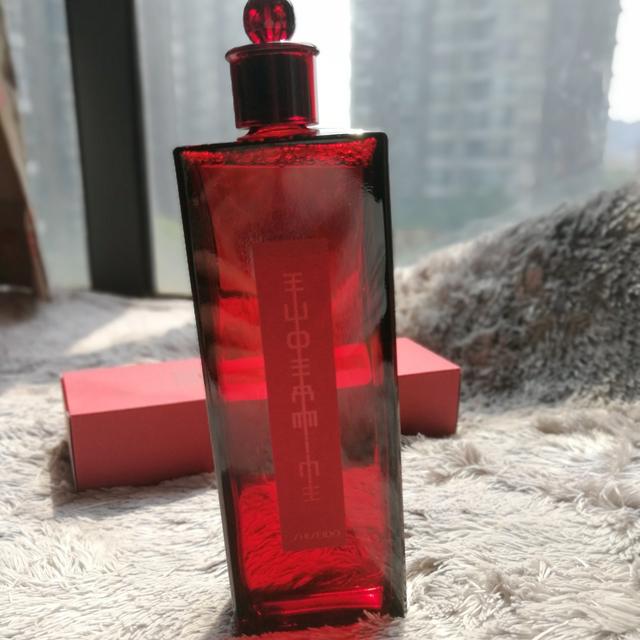 �����û���Ʒ��ô���������ú�ɫ��¶���������