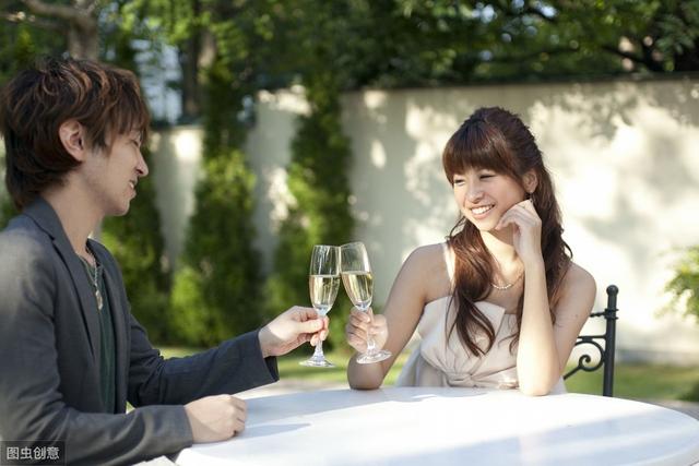 �ഺ������ʲôԭ������ģ�ϲ��������Ů����α����ഺ�����⣿