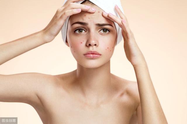 �ഺ������ʲôԭ������ģ�ϲ��������Ů����α����ഺ�����⣿