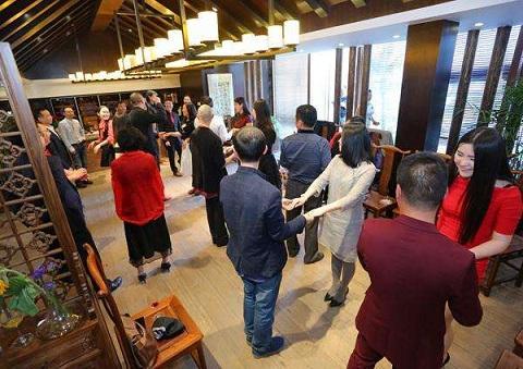 ΪʲôԽ��Խ���˿����������涼�Ǹ�ʲô�ģ�