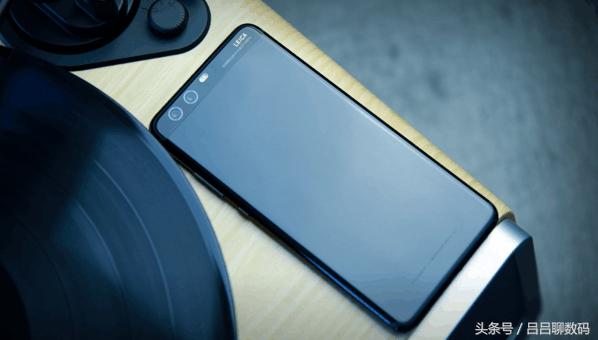 ��ΪP10 Plus�۸�ȫ�桰���̡���������1800Ԫ��������ֵ�����֣�