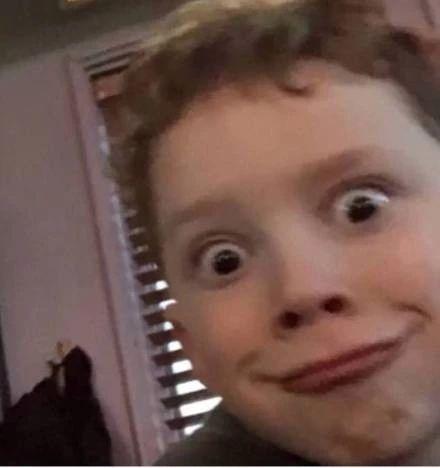 49���������ʷ����������ϣ���վ�̨��С������7��Ů�Ѵ�����