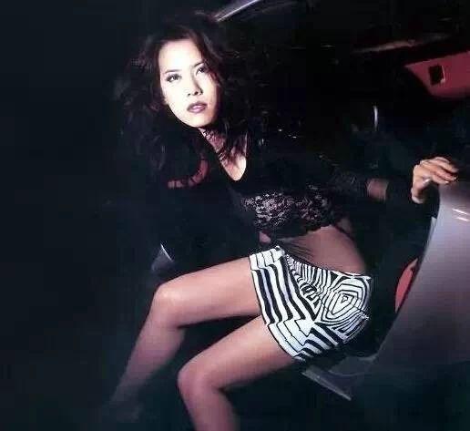 49���������ʷ����������ϣ���վ�̨��С������7��Ů�Ѵ�����