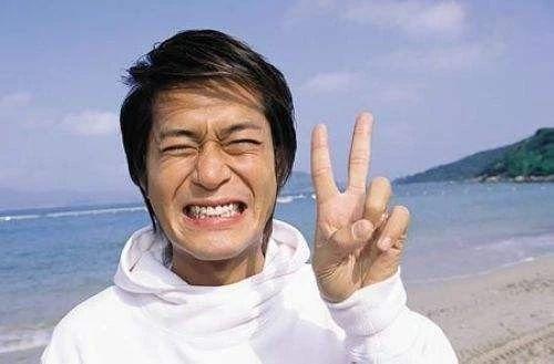 49���������ʷ����������ϣ���վ�̨��С������7��Ů�Ѵ�����