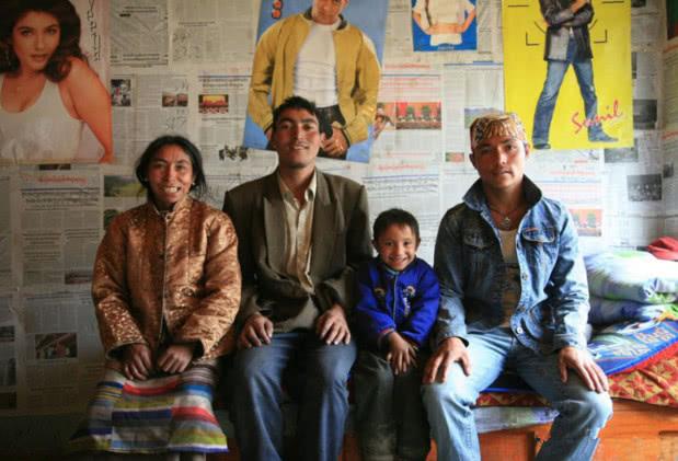 ��ʵ�й���57�����壬���������ȡ��200�꣬���ڼ����й���