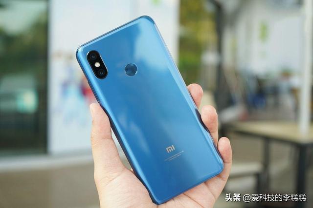 4��Ŀǰ�����е������ֻ�������������һ�