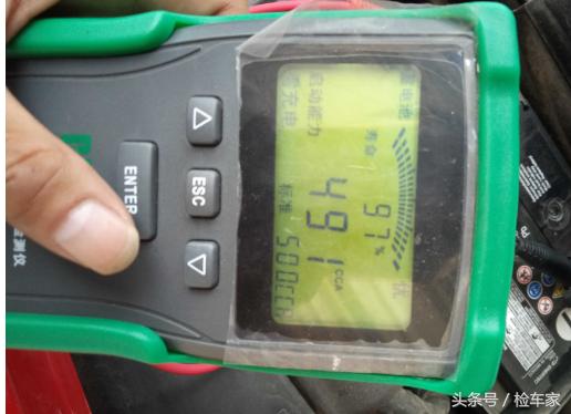 ��ɫ���ڼ׿ǳ�16�����֣���Ů����ȥ�ǳ����磬��ͷ�ʸ�