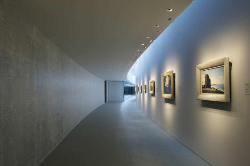 ����������������վ