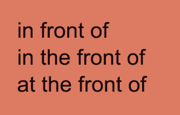 infrontof和inthefrontof和atthefrontof的区别